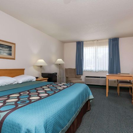 Super 8 By Wyndham Sheldon Hotel Kültér fotó