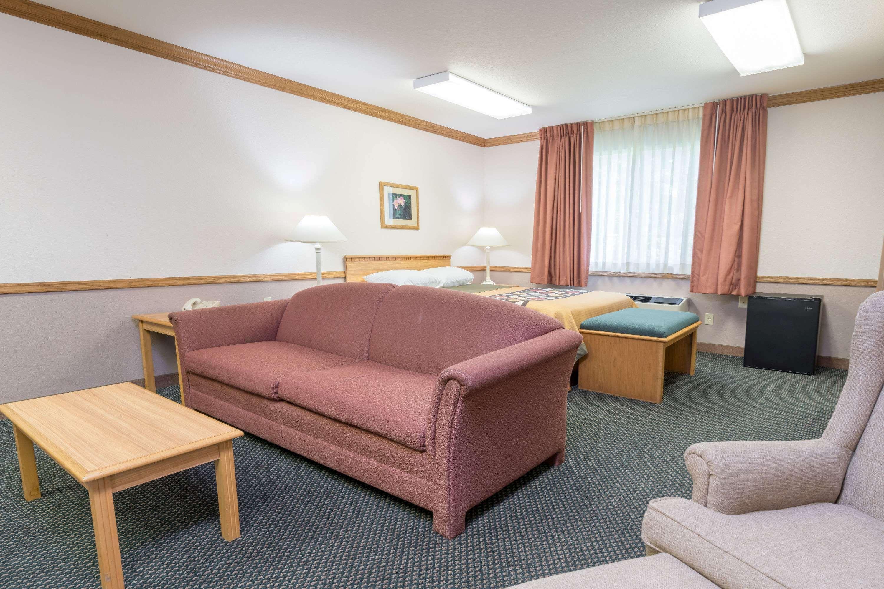 Super 8 By Wyndham Sheldon Hotel Kültér fotó