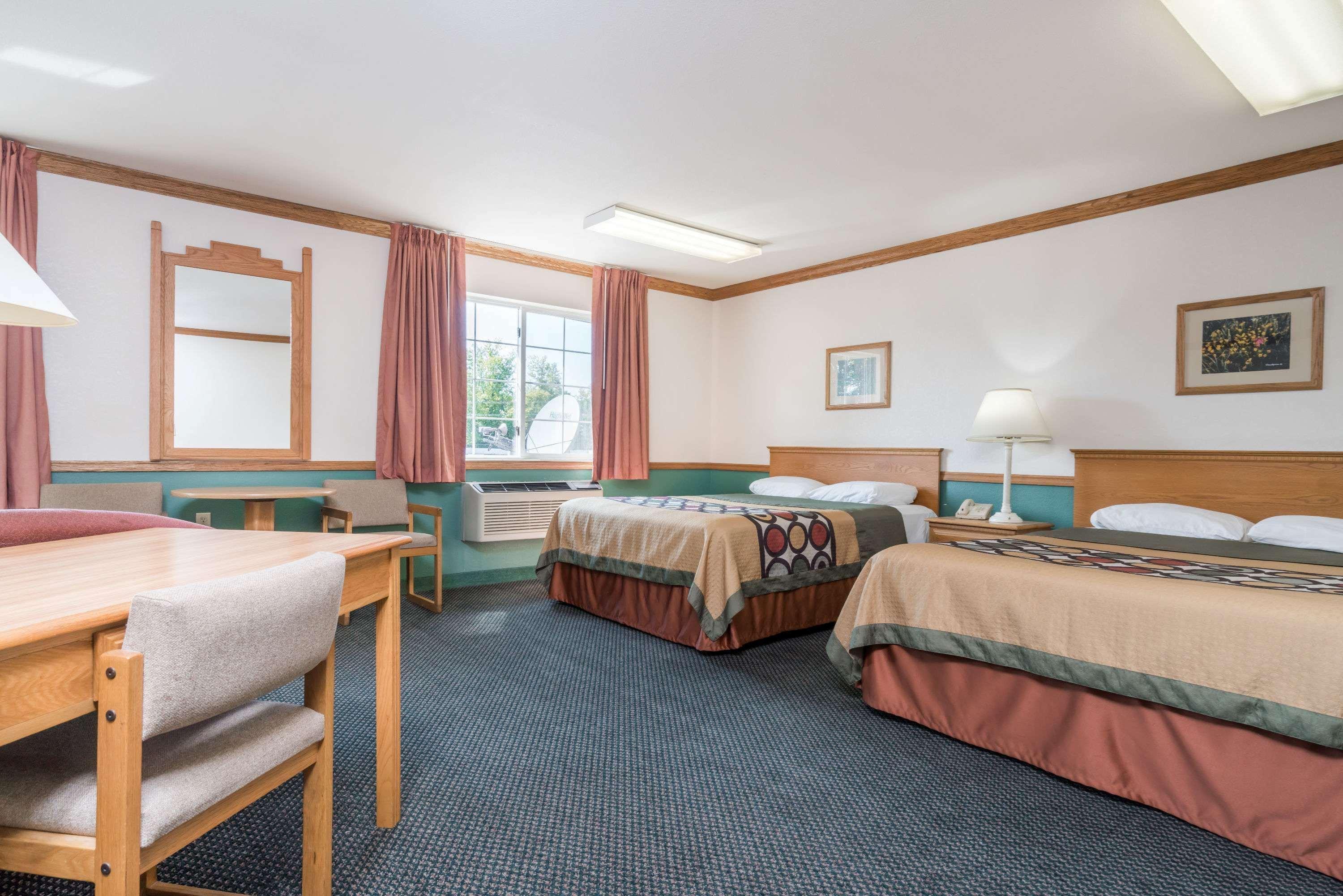 Super 8 By Wyndham Sheldon Hotel Kültér fotó